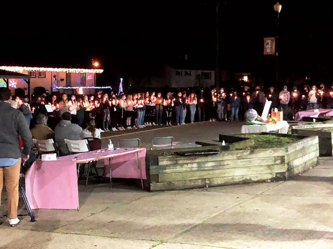 Community remembers teacher | News, Sports, Jobs - Vimarsana News